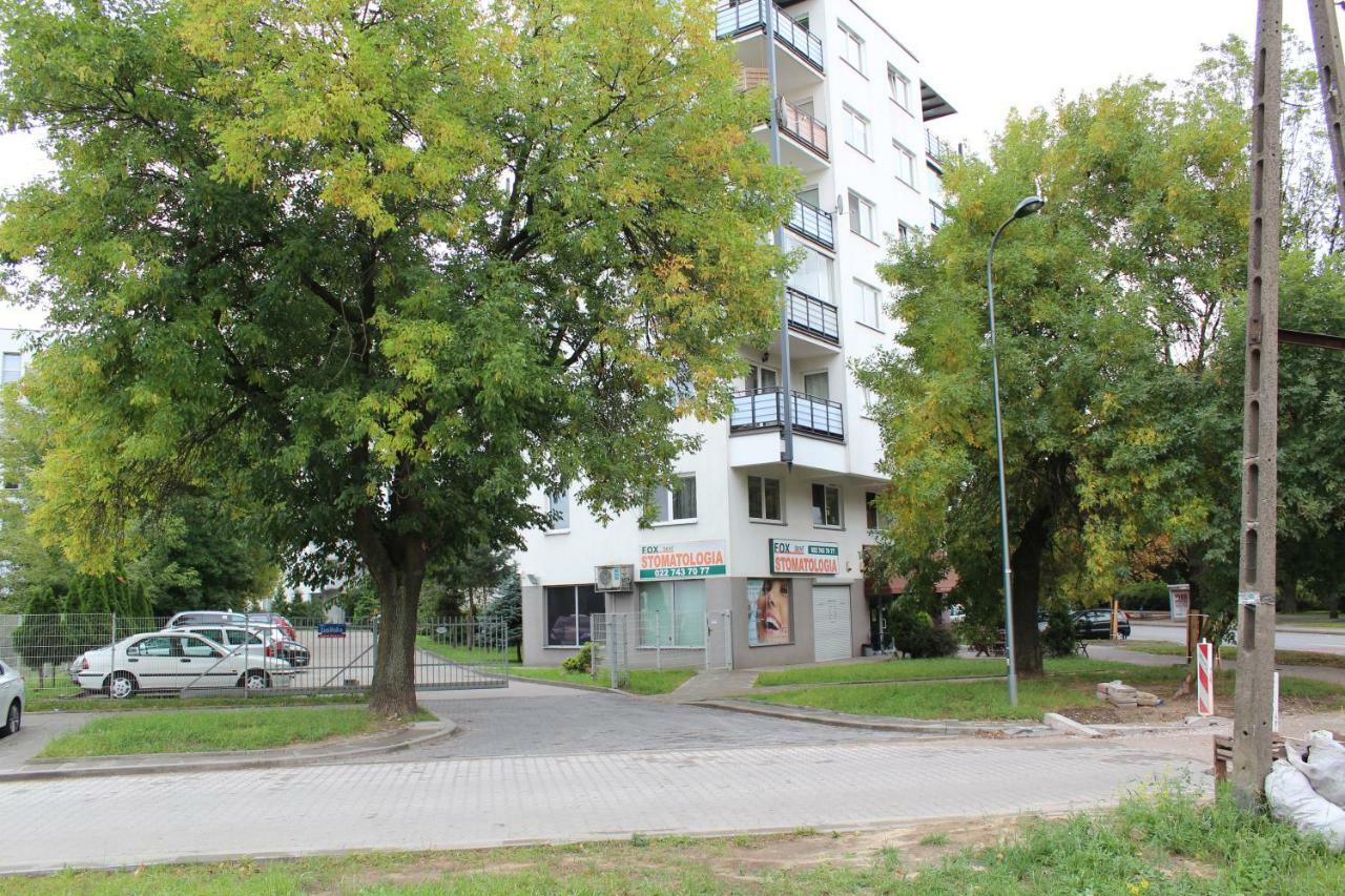Апартаменты Apartament 69 Metro Варшава Экстерьер фото